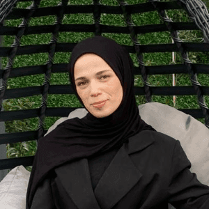 Elif K*****