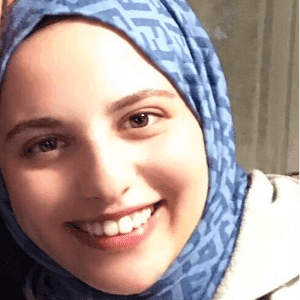 Ayşegül İ*****